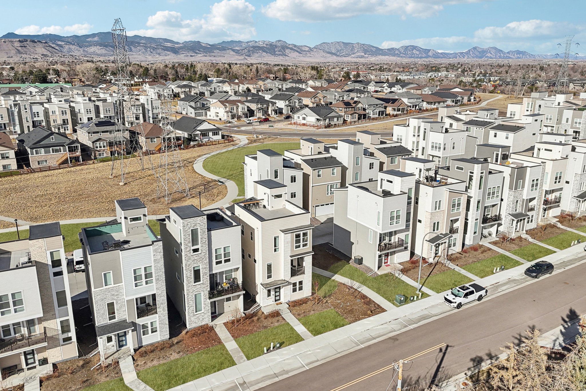 Quail St-L0202-053.jpg