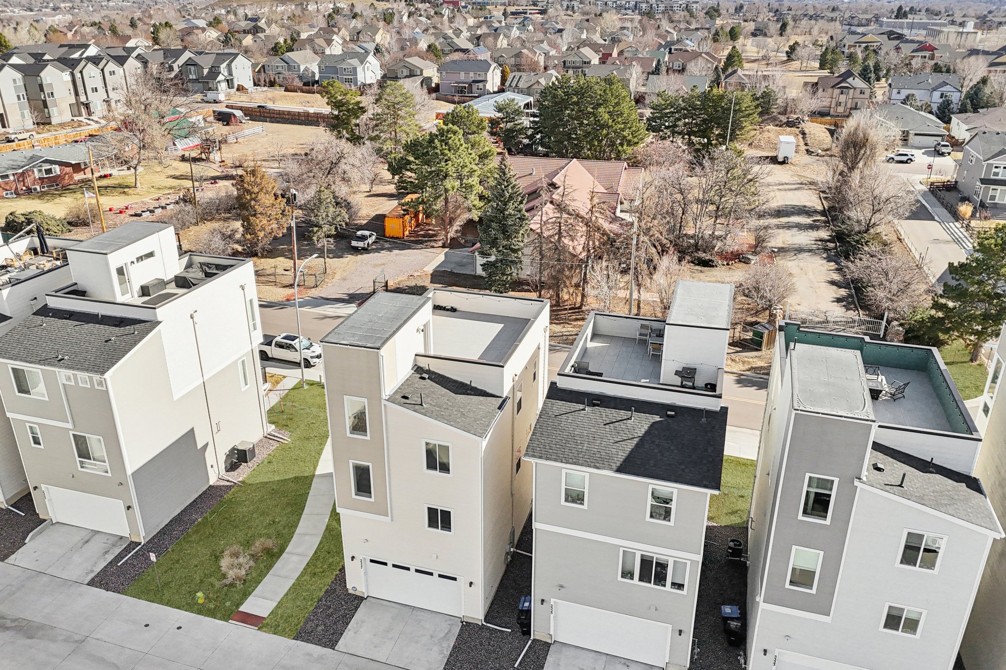 Quail St-L0202-055.jpg