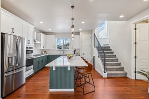 Quail St-L0202-017.jpg