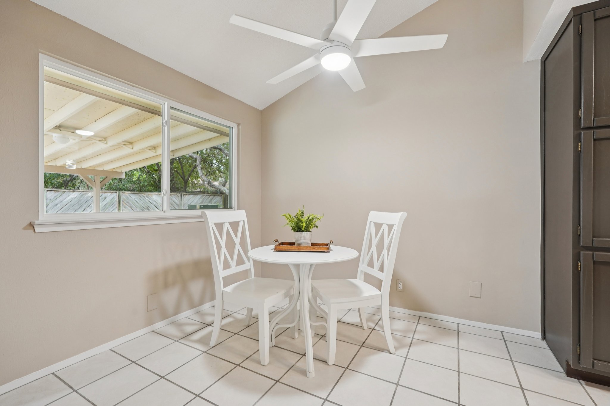 Timber Glade St-S2210-011.jpg