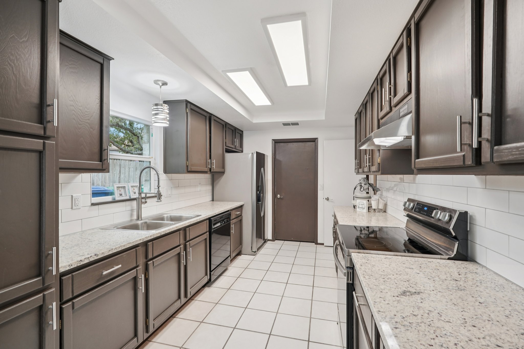 Timber Glade St-S2210-016.jpg