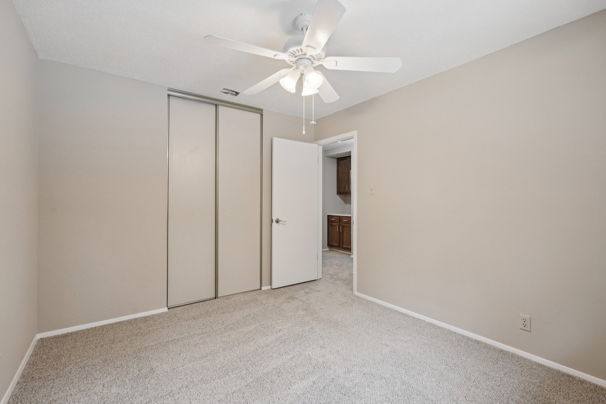 Timber Glade St-S2210-021.jpg