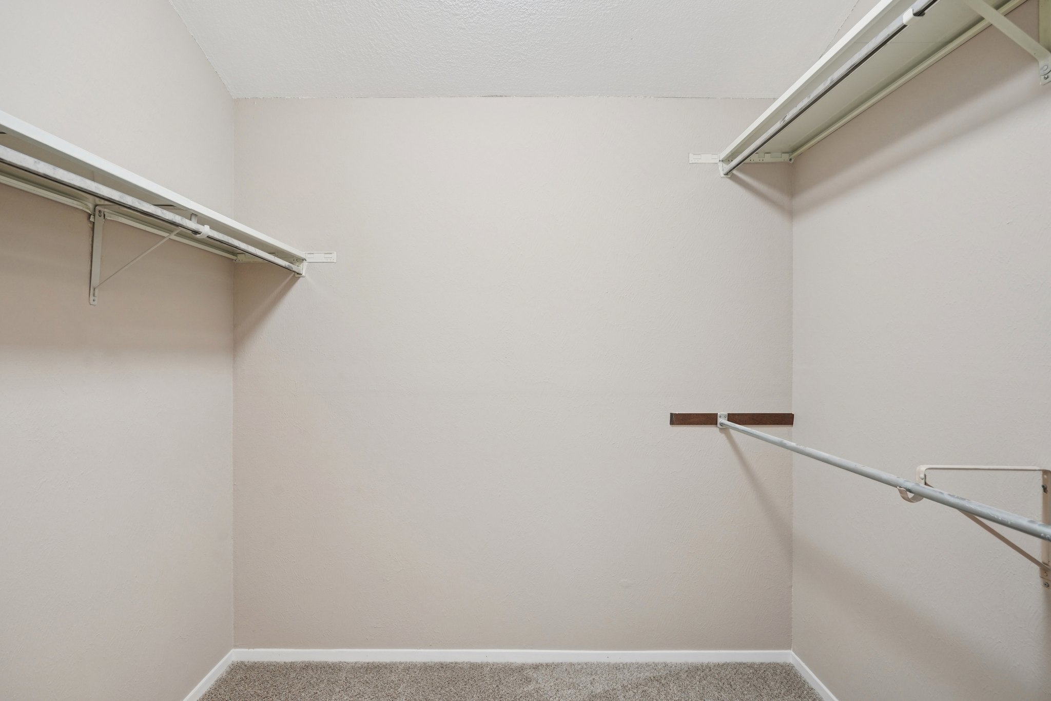 Timber Glade St-S2210-033.jpg