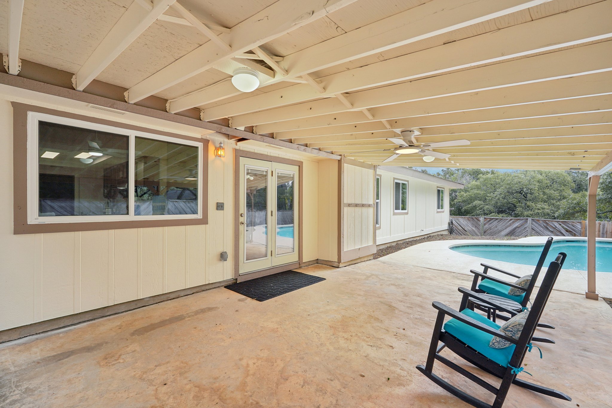 Timber Glade St-S2210-034.jpg