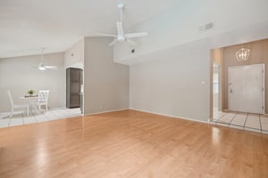 Timber Glade St-S2210-006.jpg