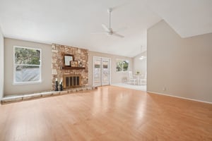 Timber Glade St-S2210-007.jpg