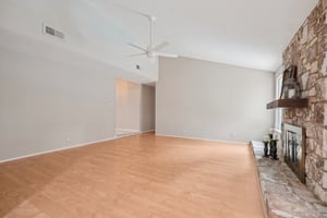 Timber Glade St-S2210-010.jpg