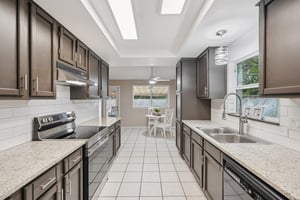 Timber Glade St-S2210-013.jpg