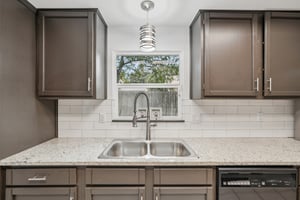 Timber Glade St-S2210-014.jpg