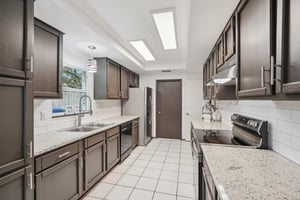 Timber Glade St-S2210-016.jpg