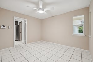 Timber Glade St-S2210-018.jpg