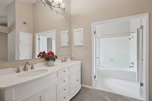 Timber Glade St-S2210-032.jpg