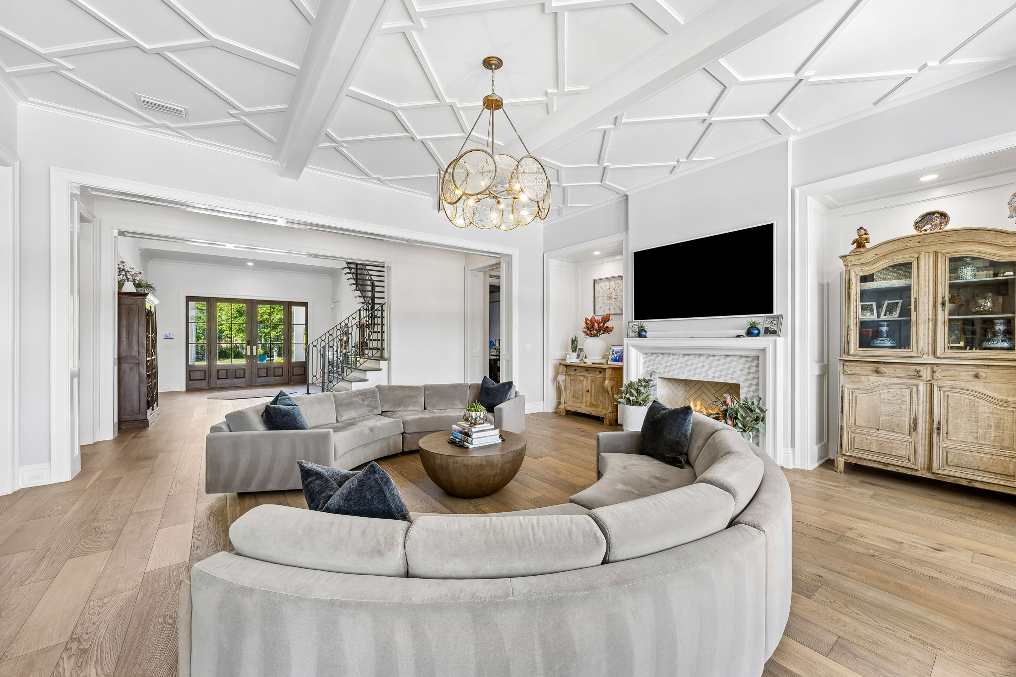 Incredible Ceiling Detail