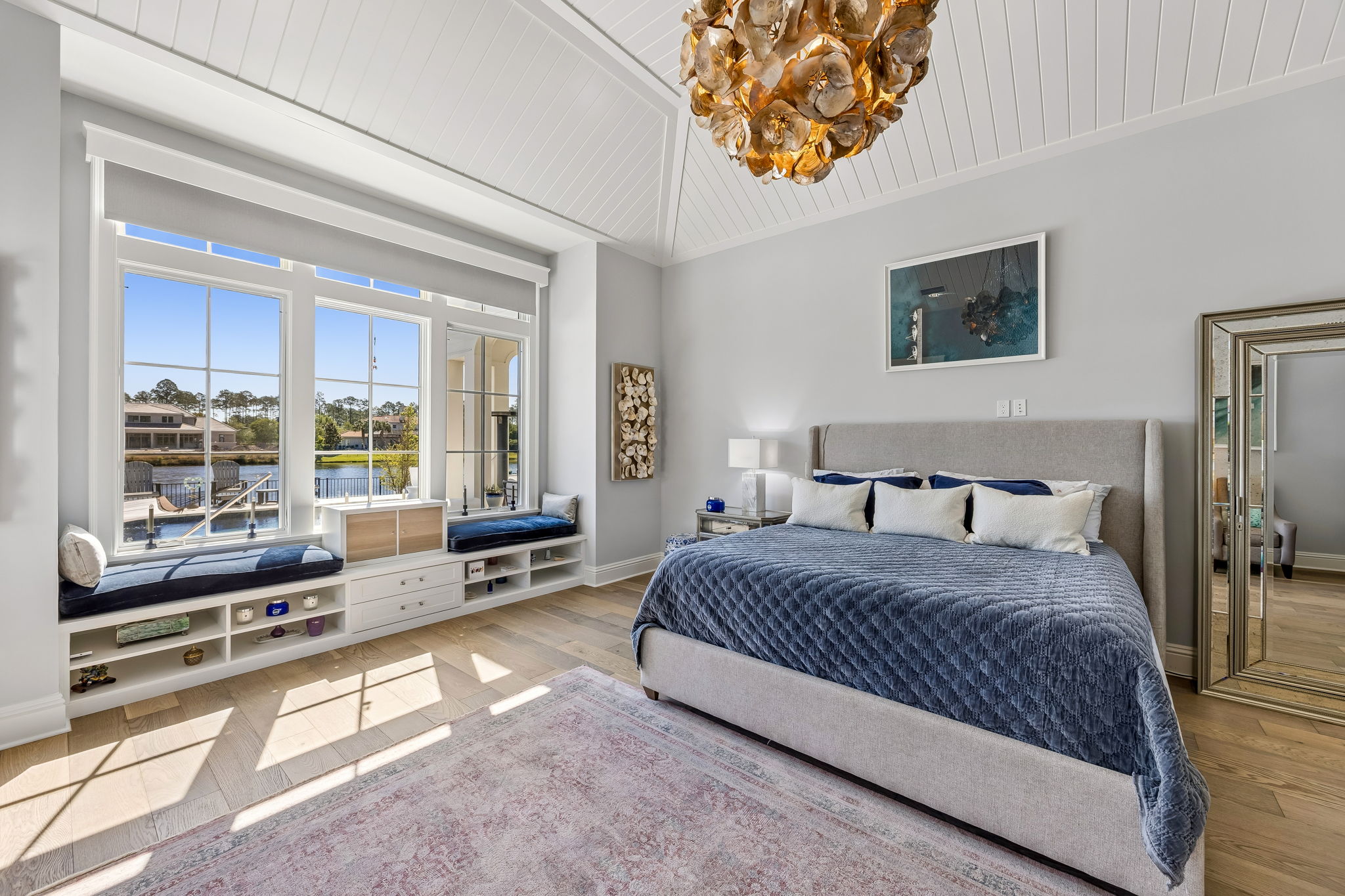 Spacious Owners Suite