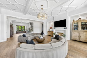 Incredible Ceiling Detail