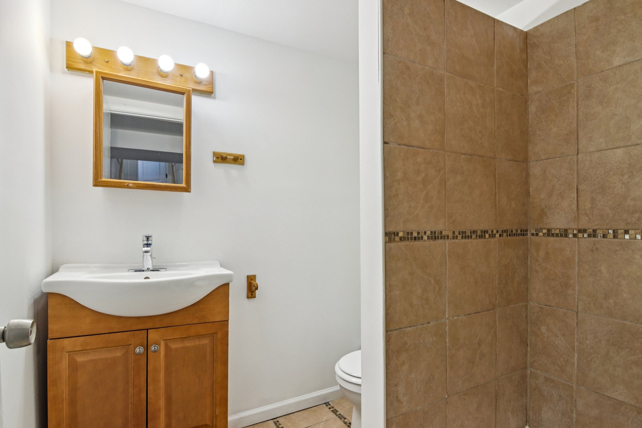 50th Ave-S0811-026.jpg