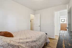 50th Ave-S0811-014.jpg