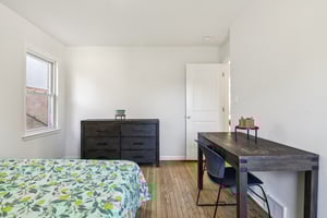 50th Ave-S0811-017.jpg