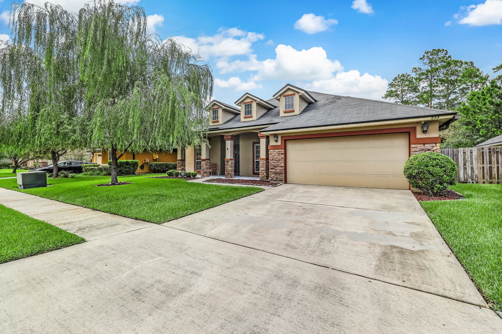 Welcome to 533 Arborwood Dr