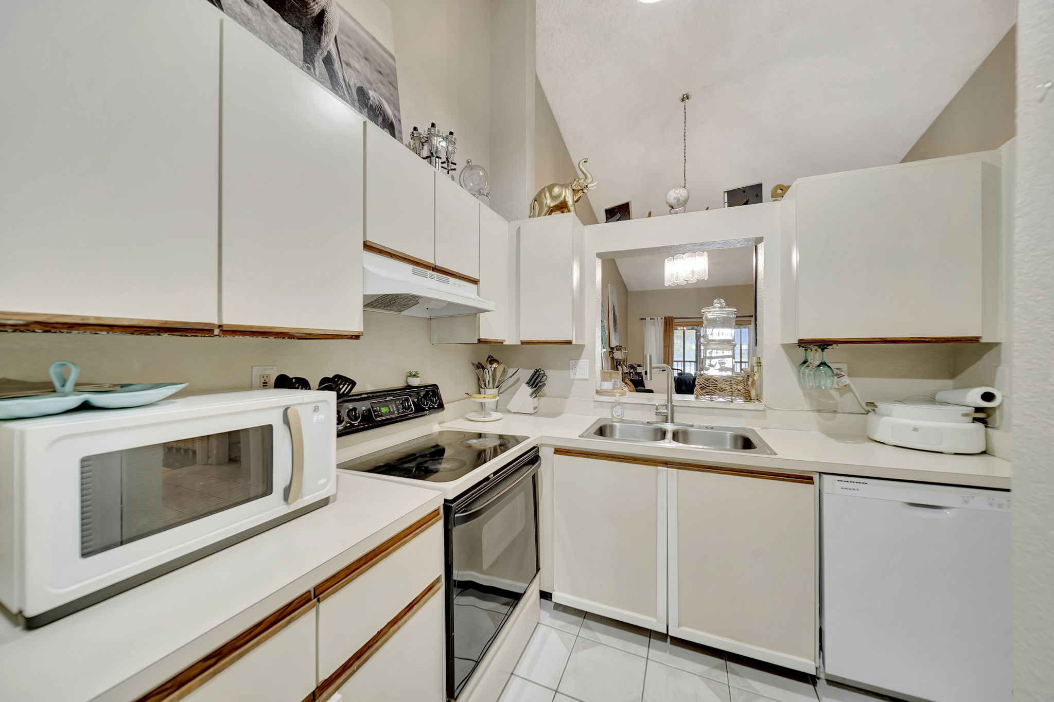 4404 NW 185th St, Miami Gardens, FL 33055, US Photo 7