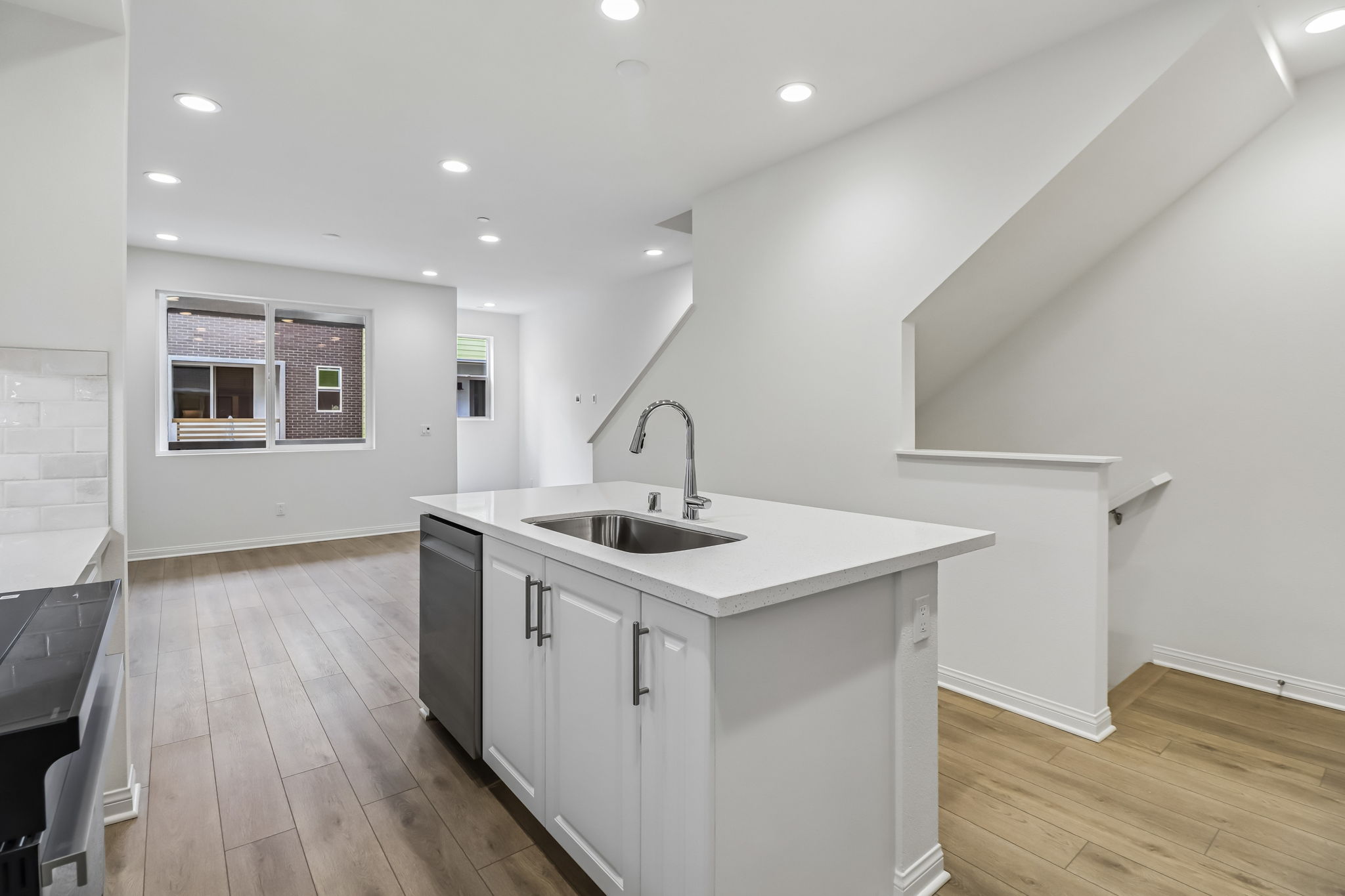 533 Sandstone Ct-012