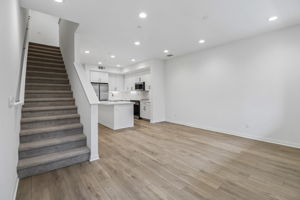 533 Sandstone Ct-005