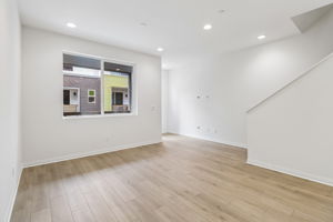 533 Sandstone Ct-008