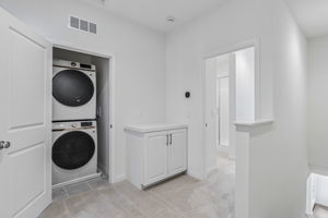533 Sandstone Ct-019