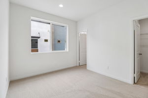 533 Sandstone Ct-021