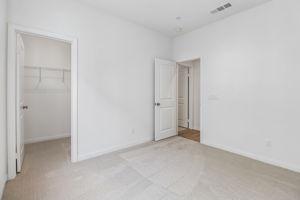 533 Sandstone Ct-027