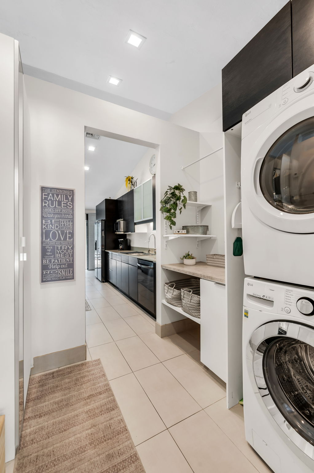 Laundry View 2