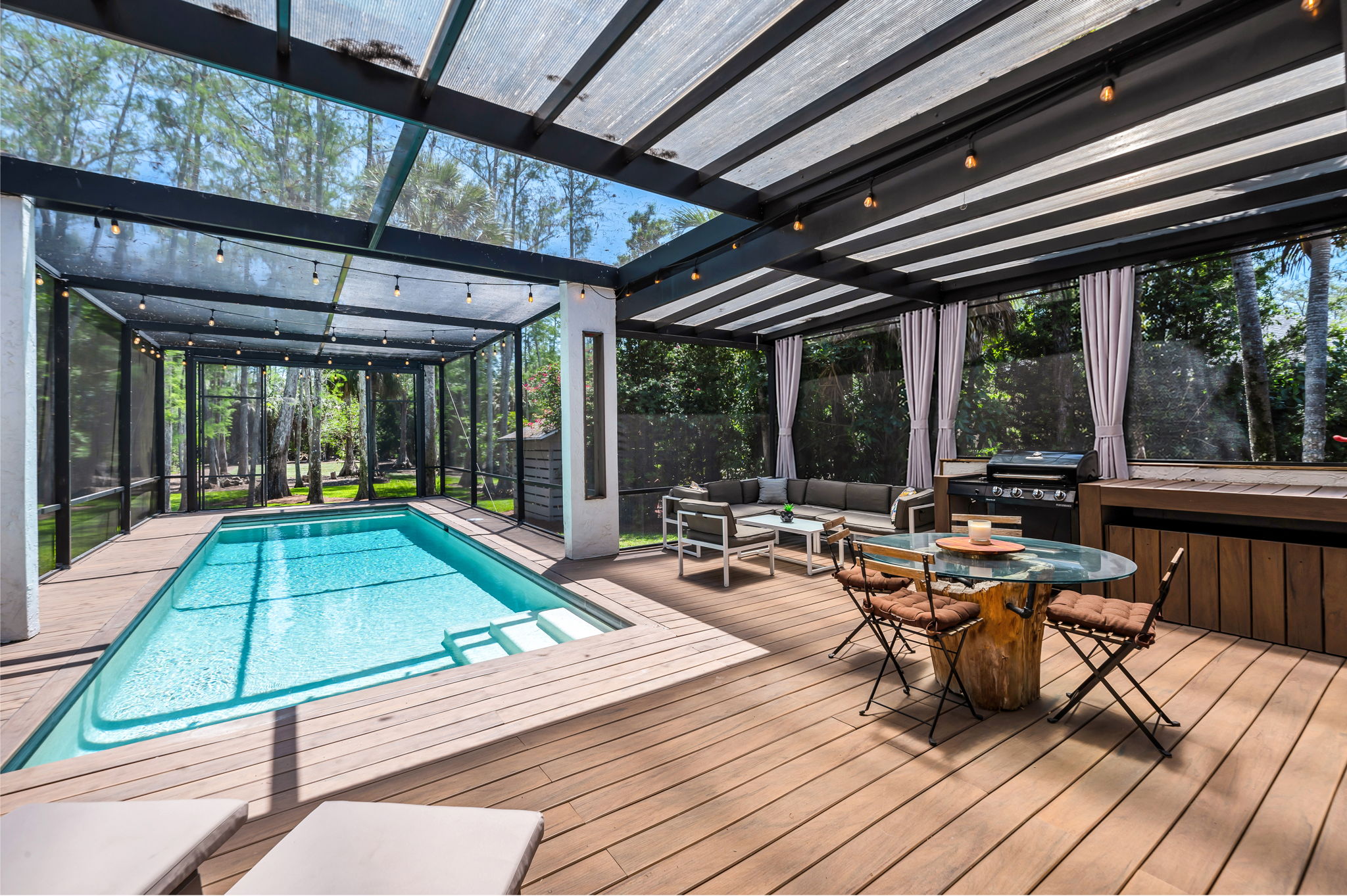 Lanai Pool - Outdoor Living