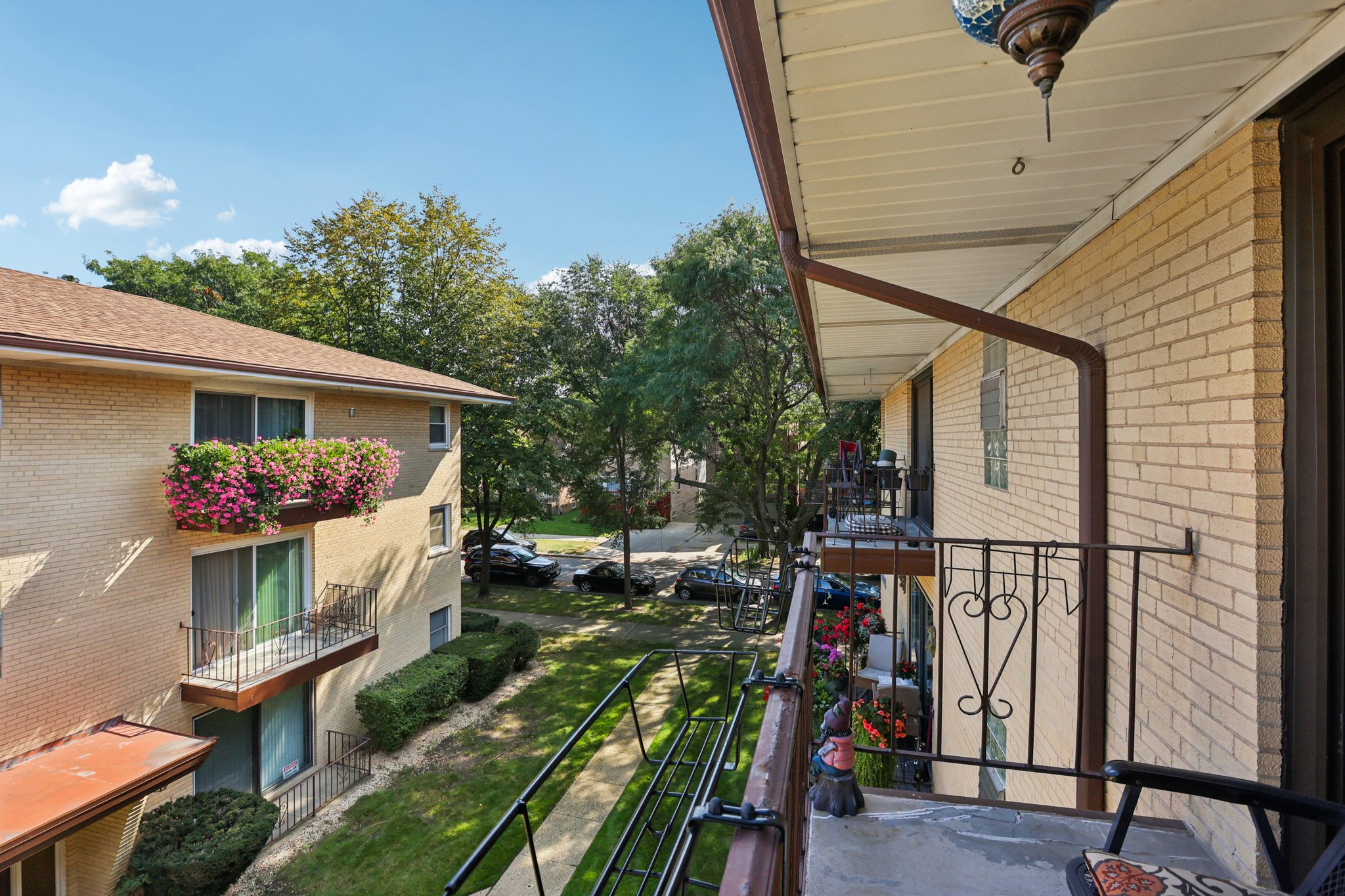 W Windsor Ave 3I-S3009-027.jpg