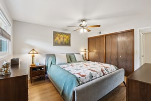 W Windsor Ave 3I-S3009-019.jpg