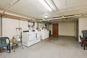 W Windsor Ave 3I-S3009-025.jpg