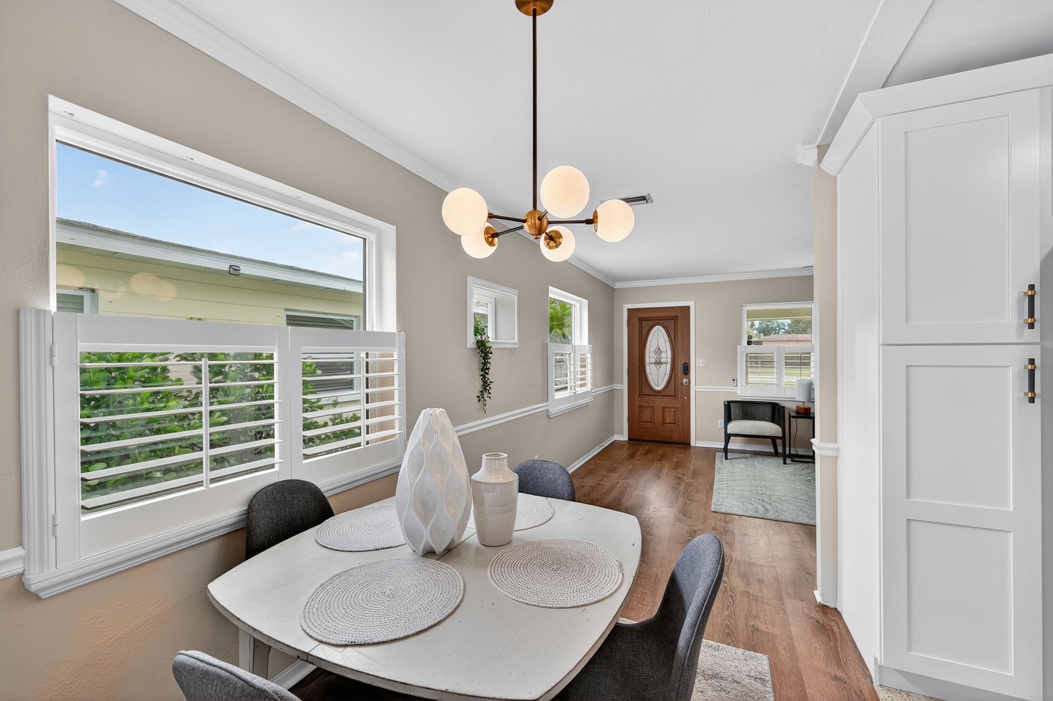 Interiors (7)