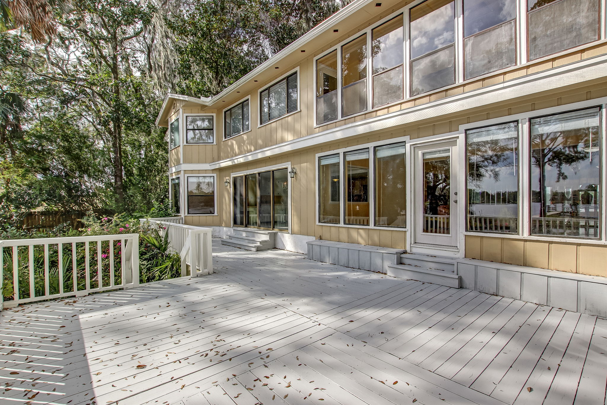 Deck