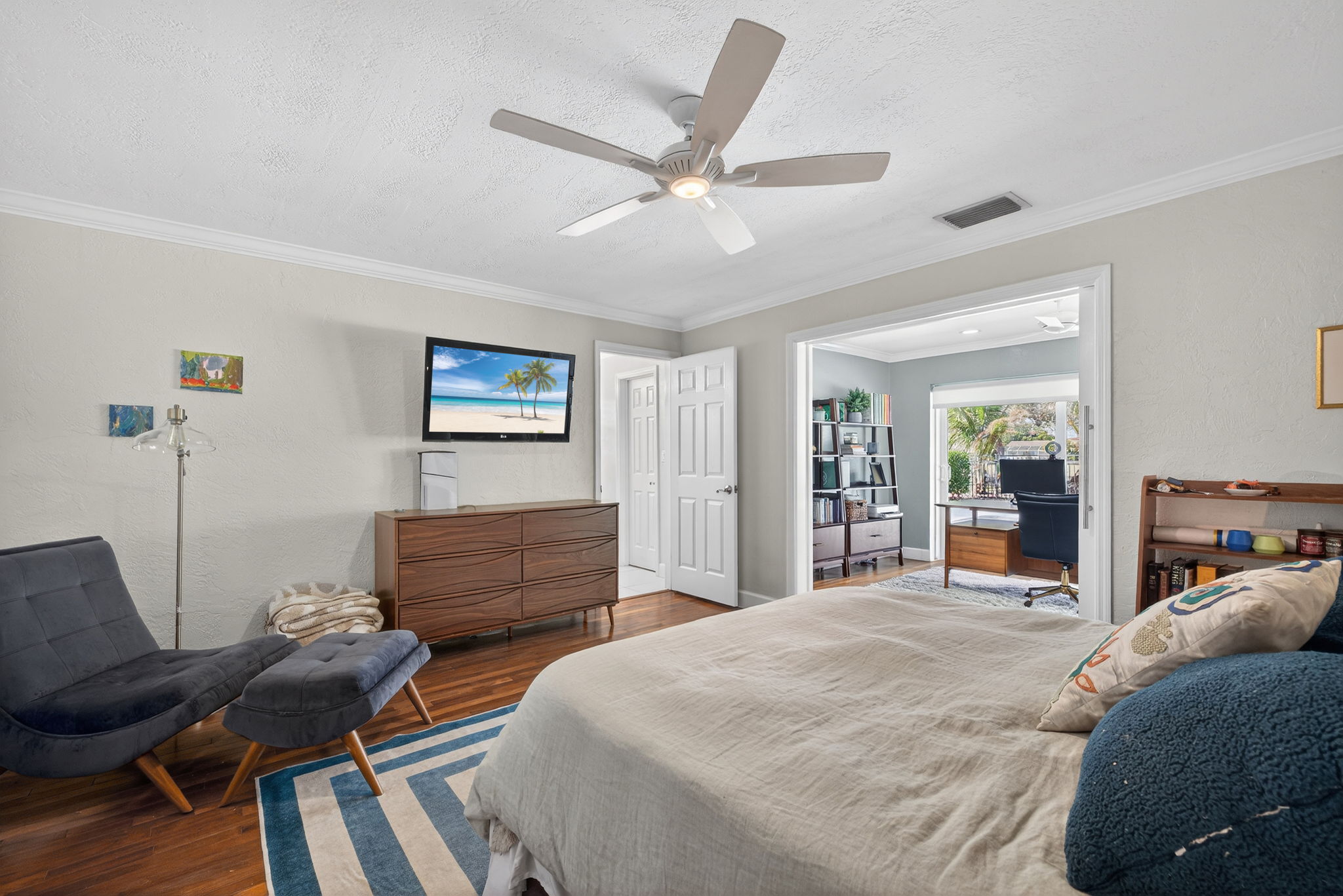 Primary Bedroom 2 of 4