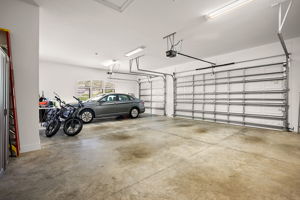 3 Car Garage
