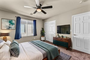 5336 Mountain Garland Ln, Las Vegas_5007_08_09_10_11 (1) virtually staged.jpeg