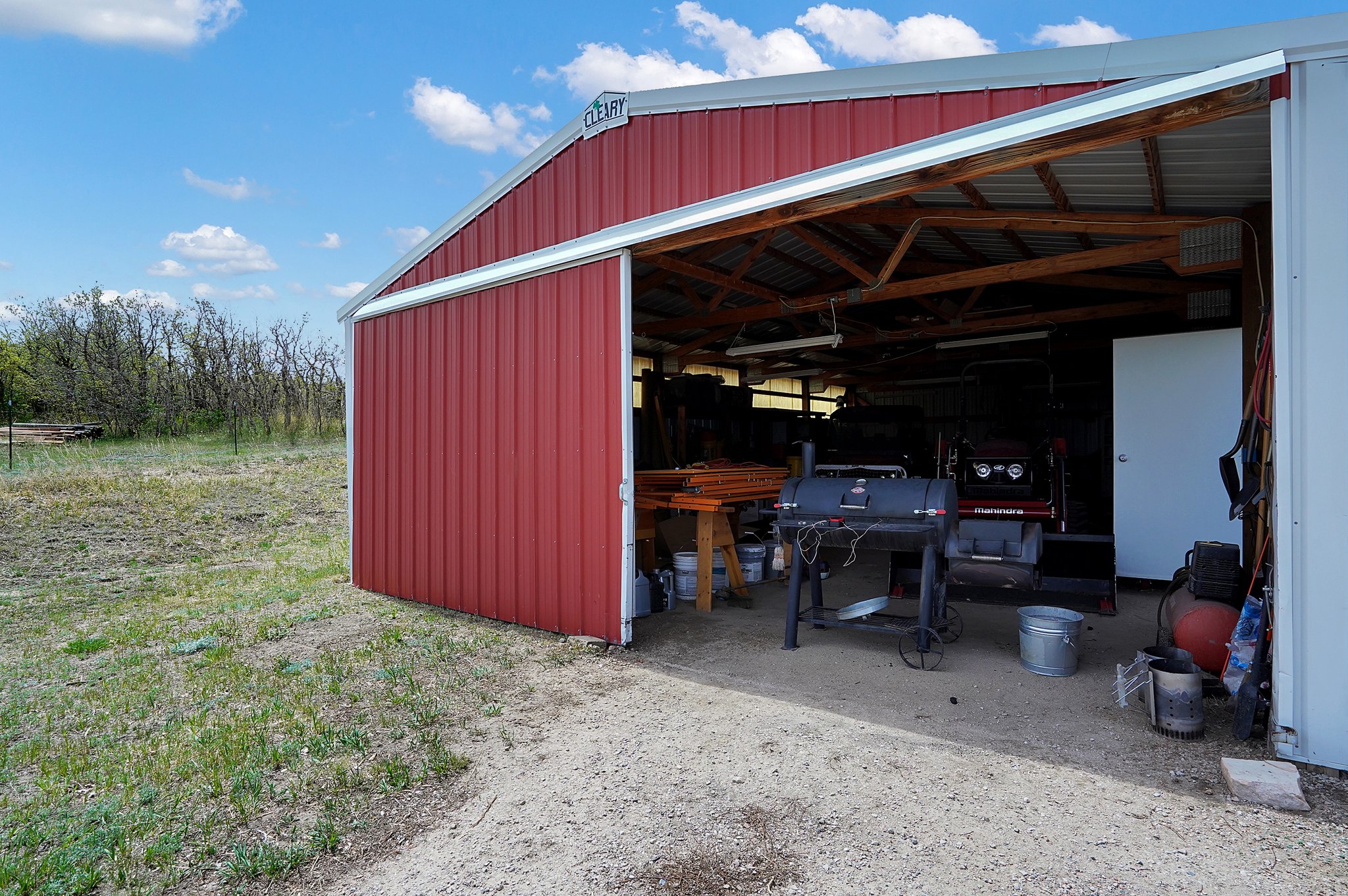 Garage/Barn