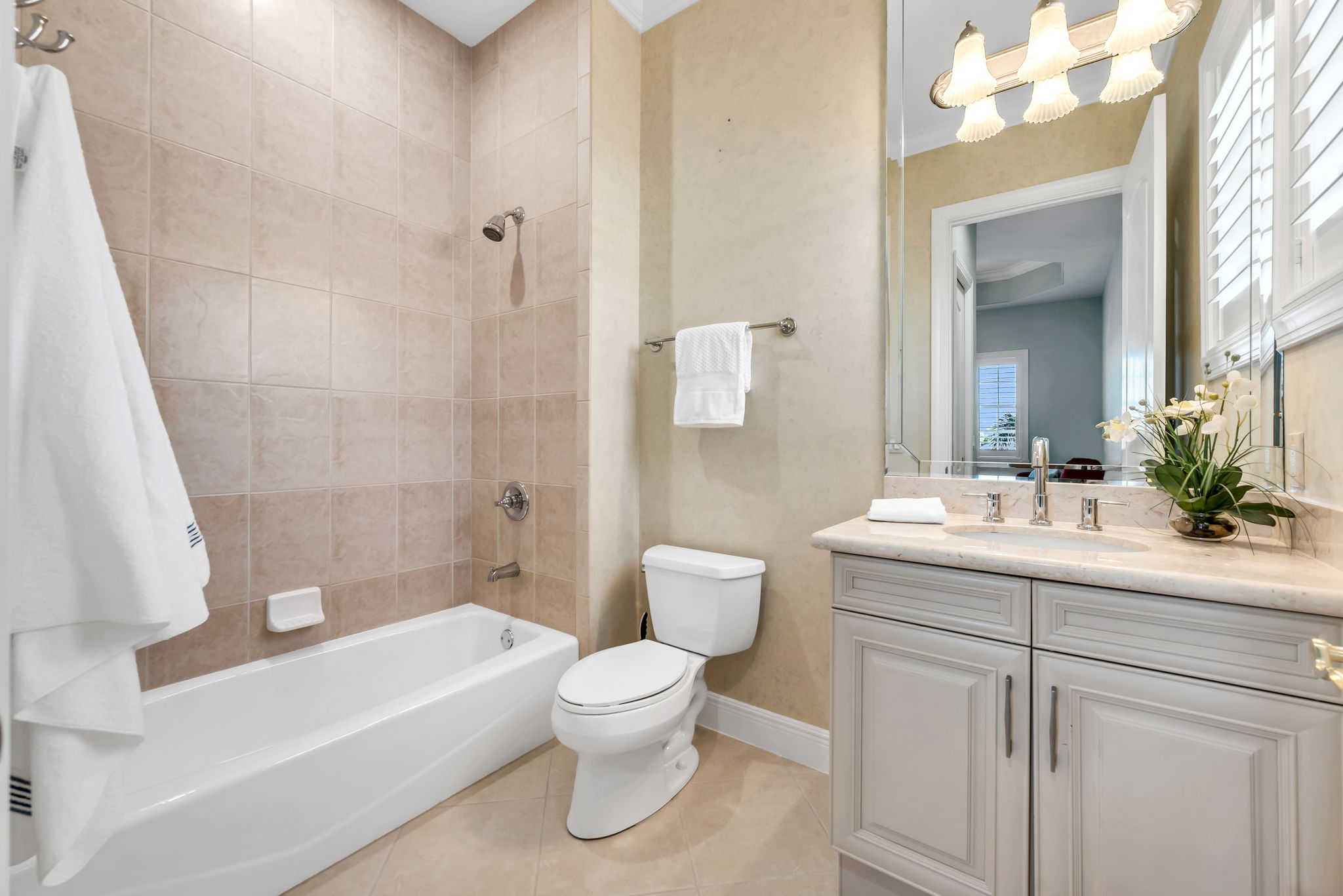Guest Bathroom 3