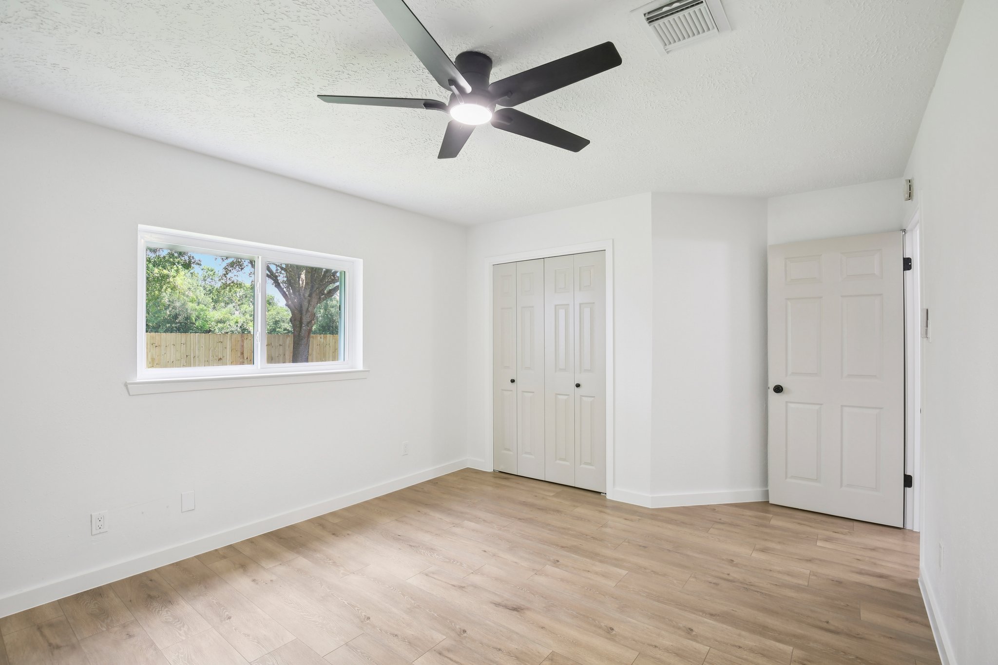 Magnolia Bend St-S1107-021.jpg