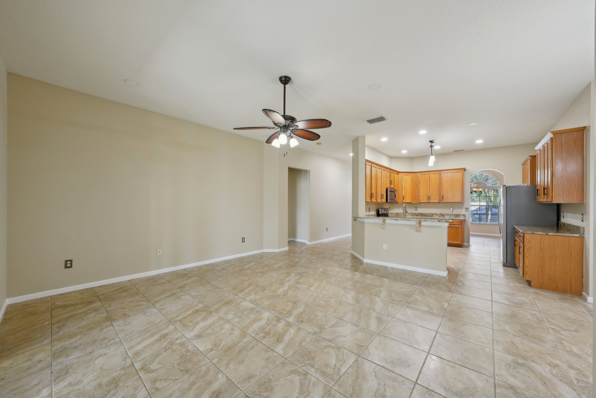 Riva Ridge Dr-1605-008.jpg