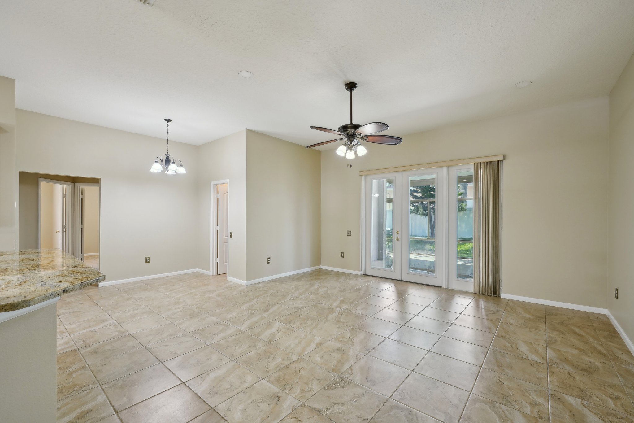 Riva Ridge Dr-1605-017.jpg