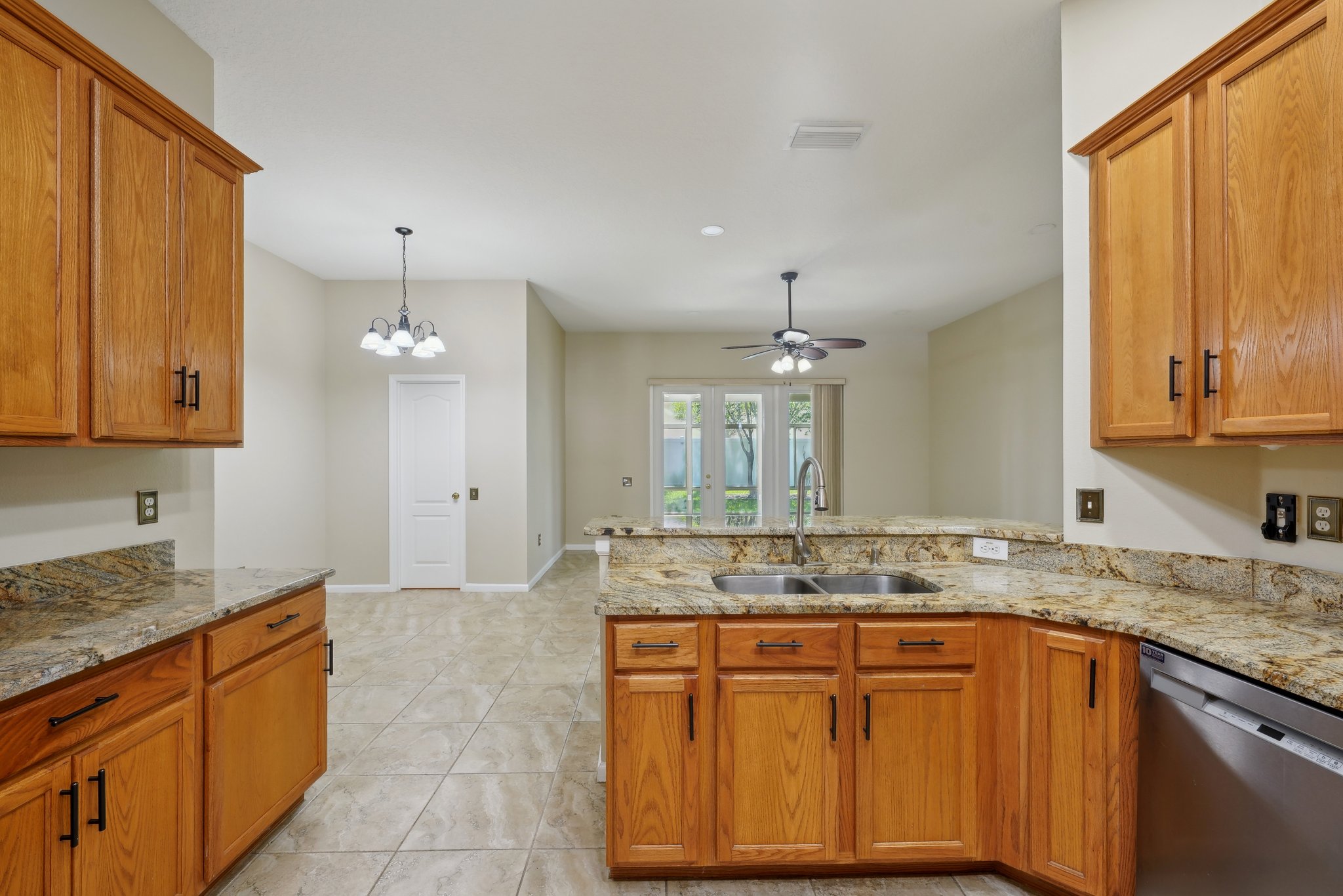 Riva Ridge Dr-1605-028.jpg