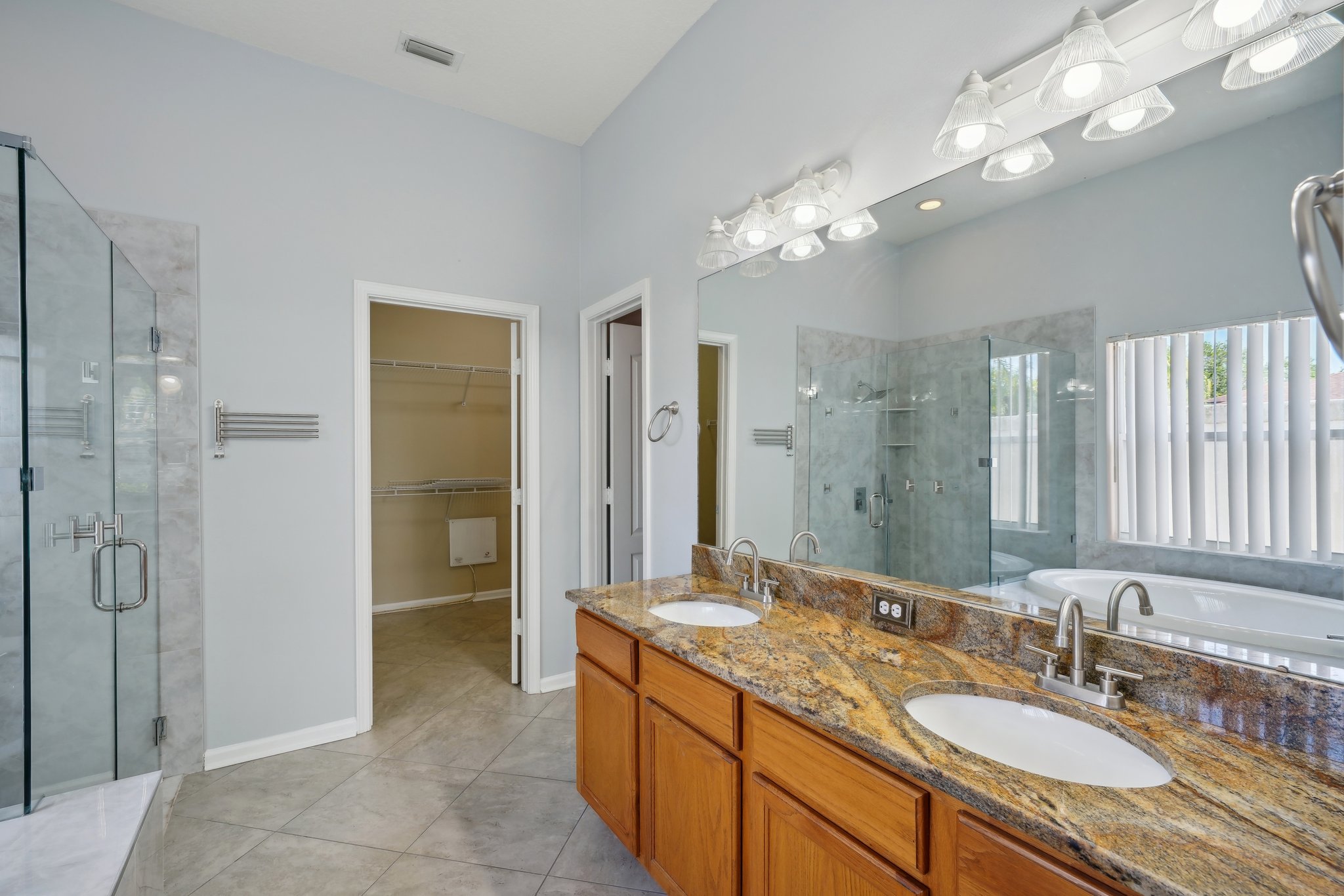 Riva Ridge Dr-1605-039.jpg