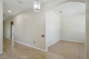 Riva Ridge Dr-1605-013.jpg