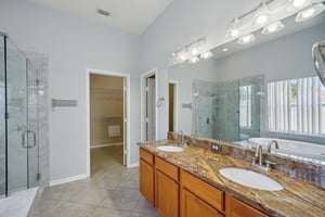 Riva Ridge Dr-1605-039.jpg