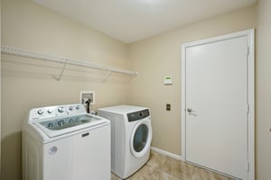 Riva Ridge Dr-1605-051.jpg
